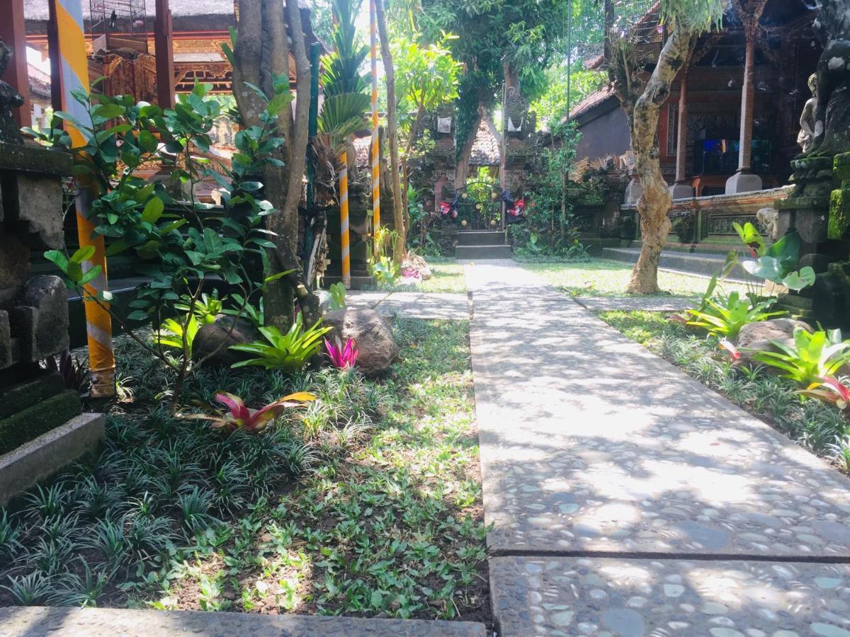 Tungeh Inn Ubud  Exterior photo
